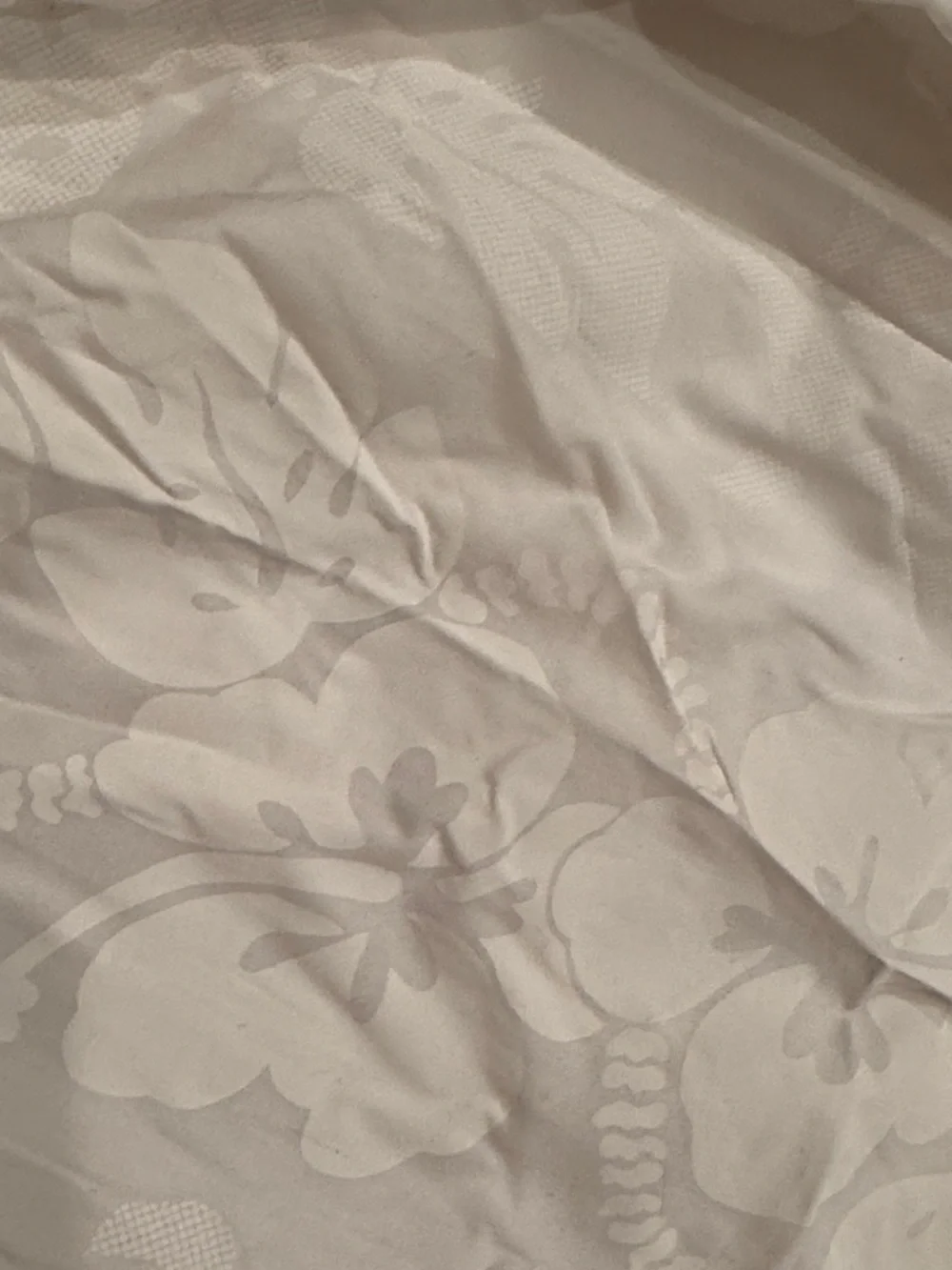 White hibiscus -ruffle Hem Dress os - Picture 4 of 5